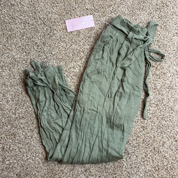 Onetheland Hyfve Green Paperbag Pants Size Small NWT - Picture 1 of 10